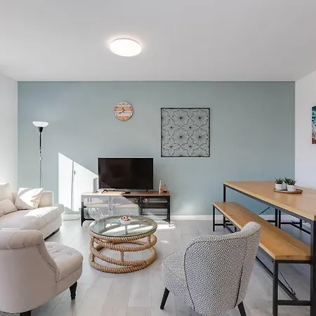 Dapi - Elegant Penthouse With Ocean View At Da Rocha Apartment