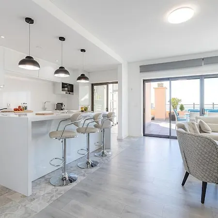 Dapi - Elegant Penthouse With Ocean View At Da Rocha Apartment Portimao